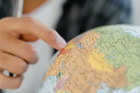 How Do We Know That Earth Is Round?